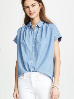 Madewell Light Blue Chambray Button-Down Shirt size:XS